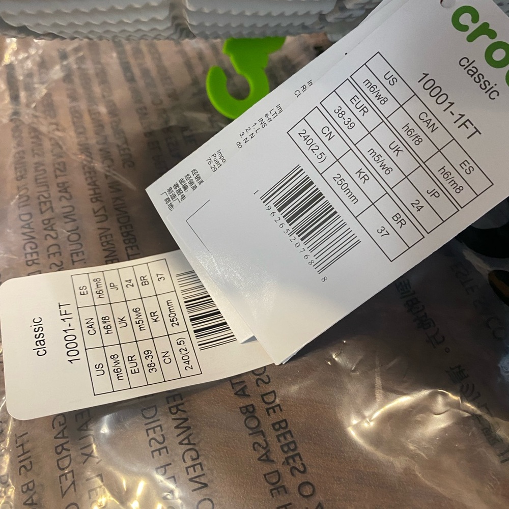 Crocs Classic Clog - Woman’s Size 8 - Picture 5 of 5